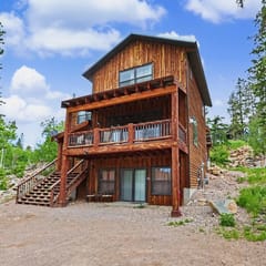 Dakota Sunset Lodge