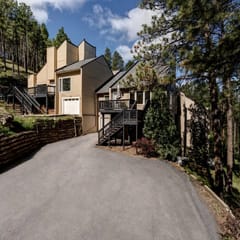 Tall Pines Getaway
