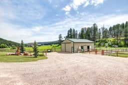 Crooked Creek Lodge - Image 2