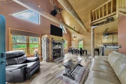 Crooked Creek Lodge - Image 4