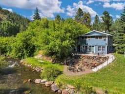 Hygge House on the Creek - Image 2