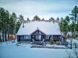 Lazy Elk Lodge - Image 2