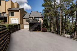 Tall Pines Getaway - Image 3