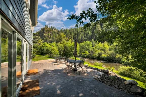 Hygge House on the Creek - Image 1