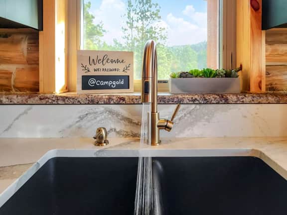 Luxury Camp Gold In Terry Peak - Image 4
