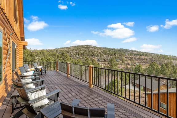 Luxury Camp Gold In Terry Peak - Image 2