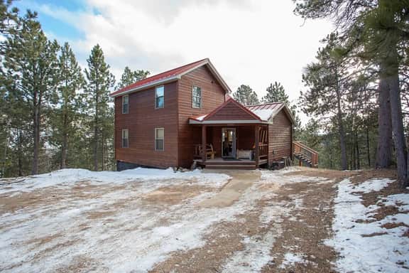 Royal Straight Cabin - Image 2