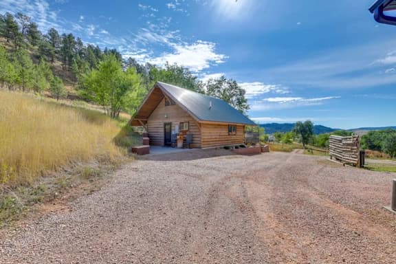 Black Hills Tiny Resort - Cabin - Image 1
