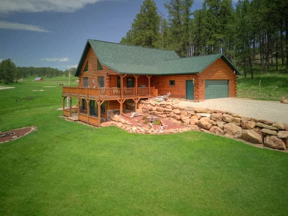 Crooked Creek Lodge - Image 1