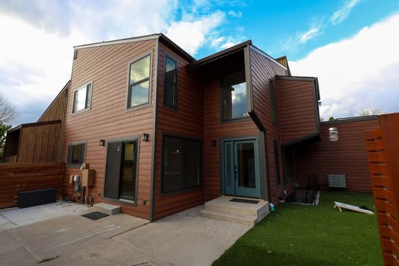 Luxe on West Park at Canyon Lake - Image 1