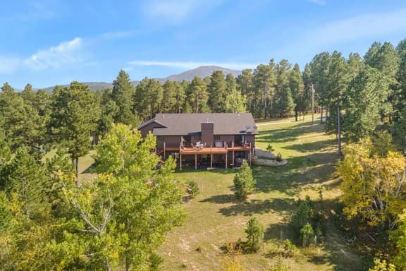 Welcome to Wrangler Retreat. - Image 1